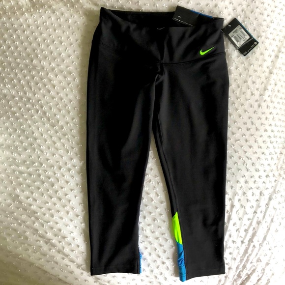 Nike capris tights - Picture 1 of 4
